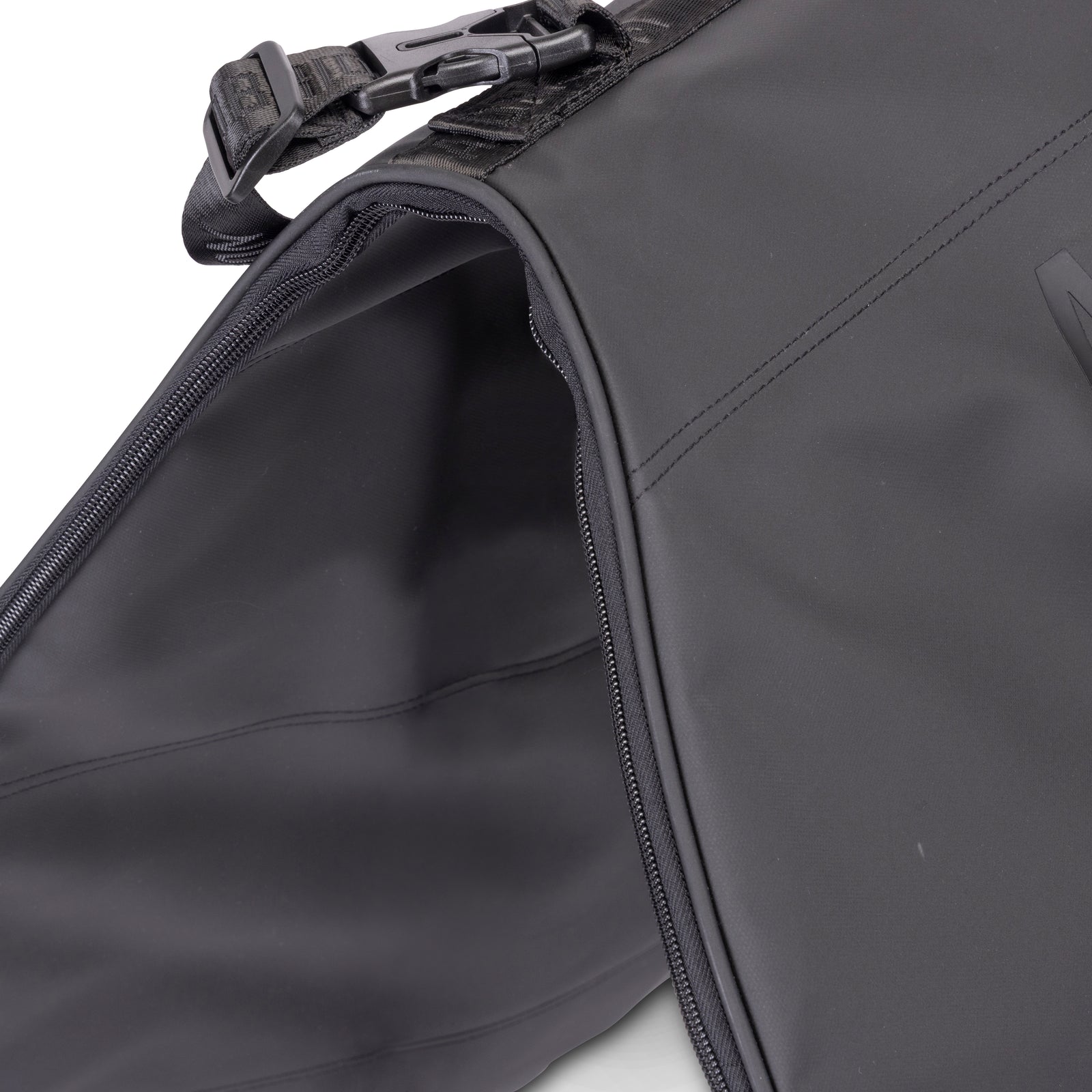 Aubrion React Saddle Bag - Black