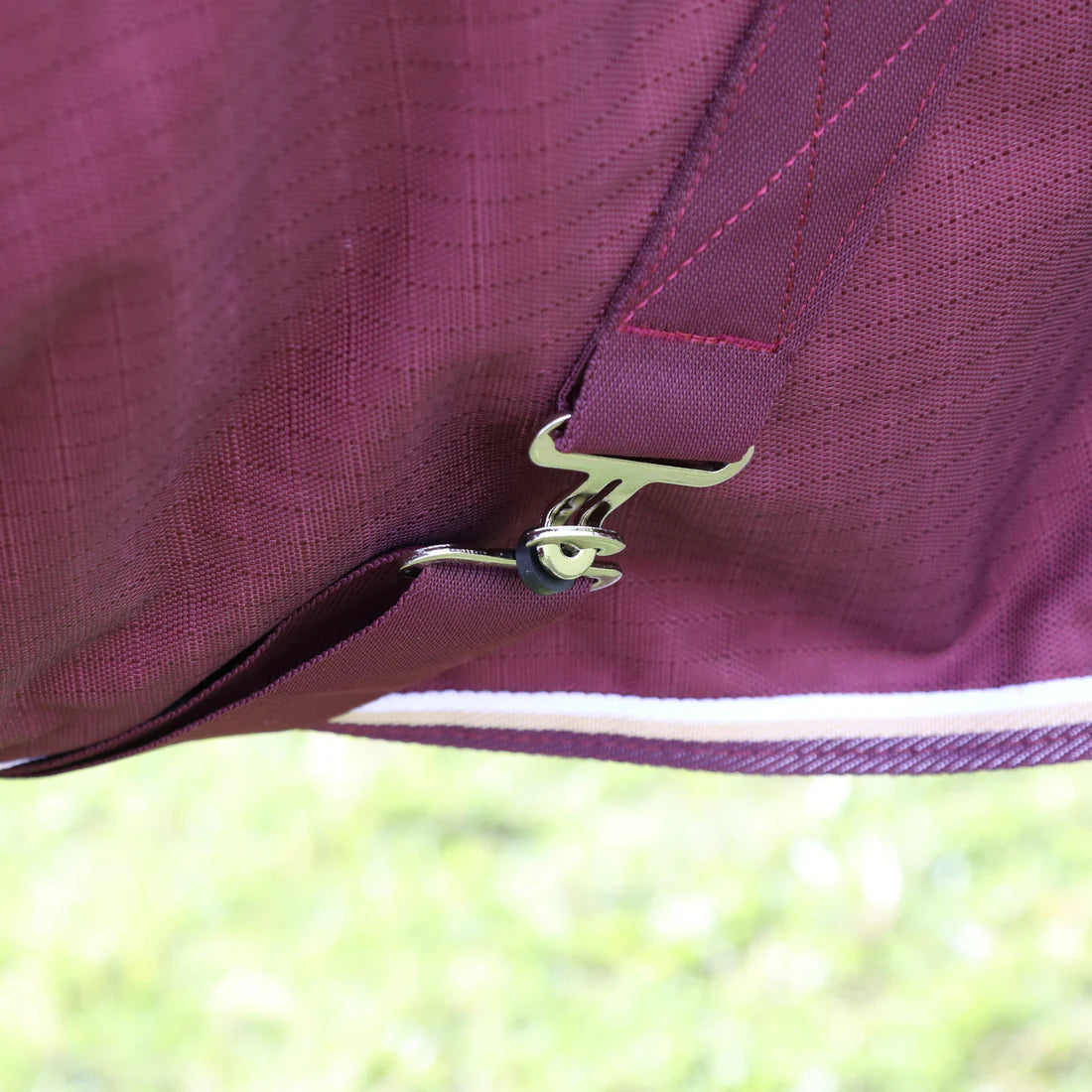 Highlander Plus 100g Turnout Rug - Maroon