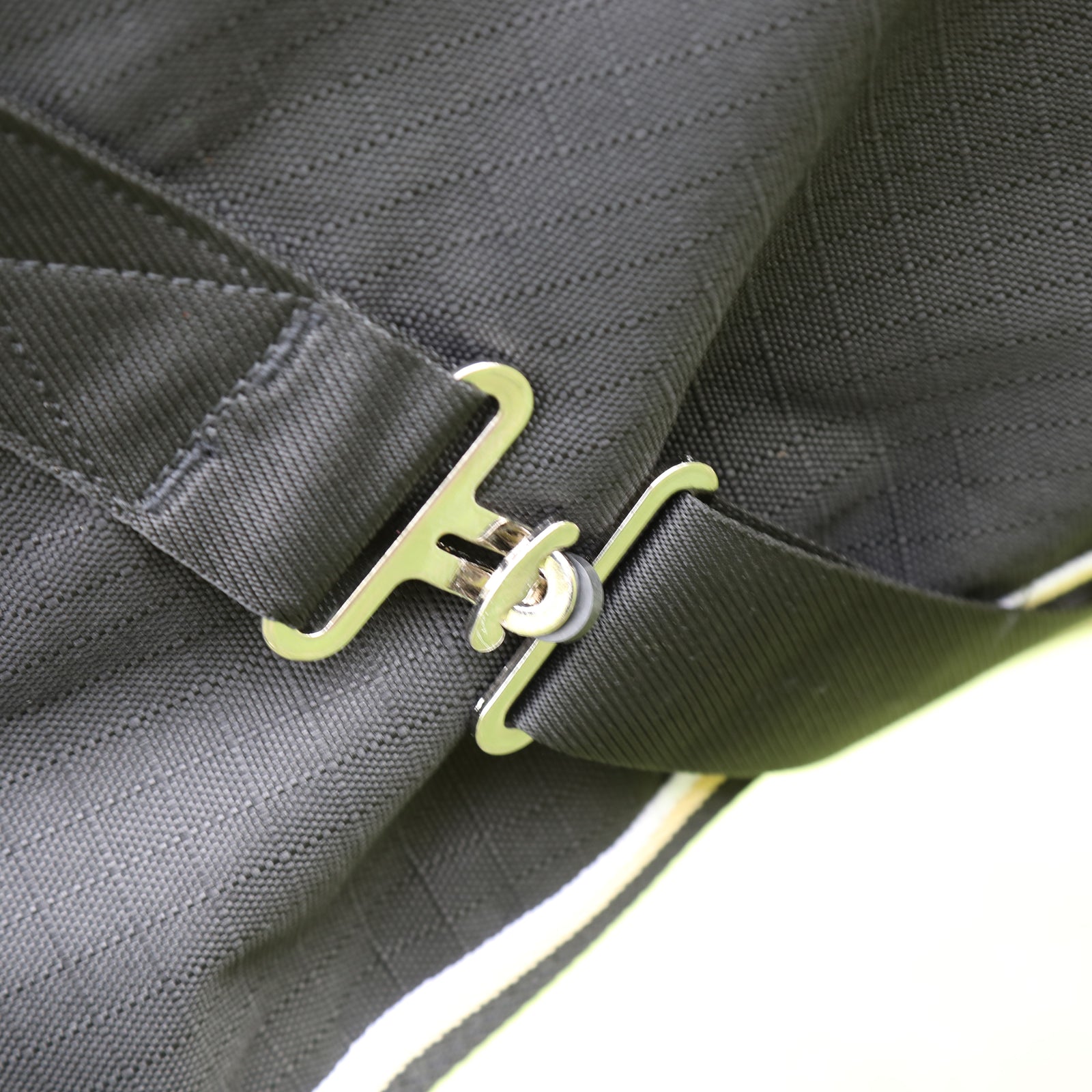 Highlander Plus 200 Turnout Rug & Neck Set - Black