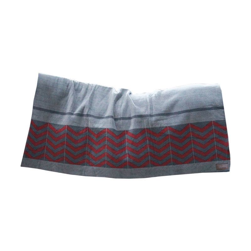 Kentucky Fleece Square Blanket Fishbone -Grey/Burgundy