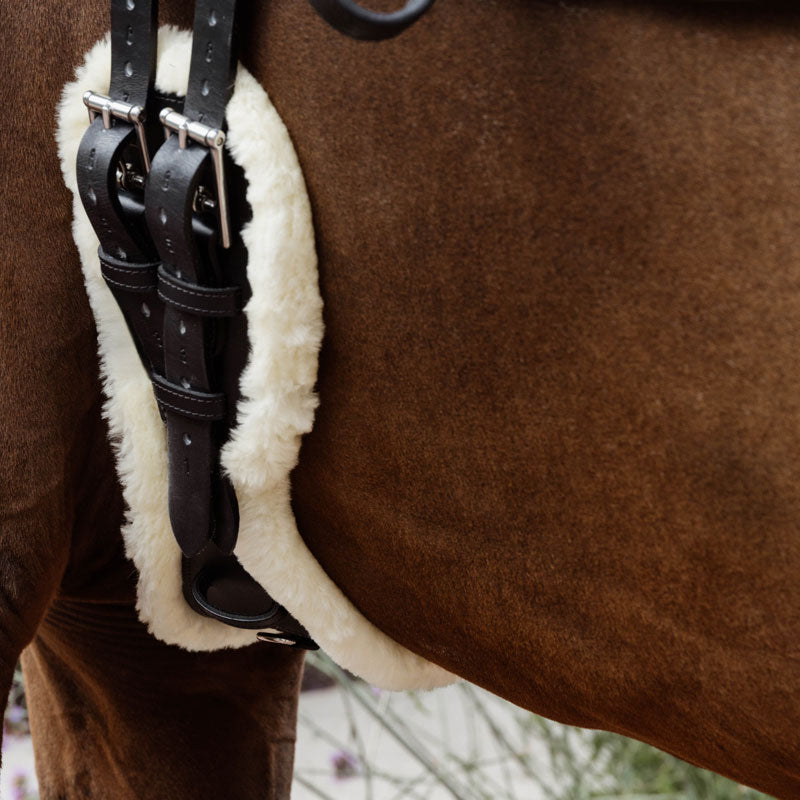 Kentucky Horsewear Sheepskin Anatomic Short Girth