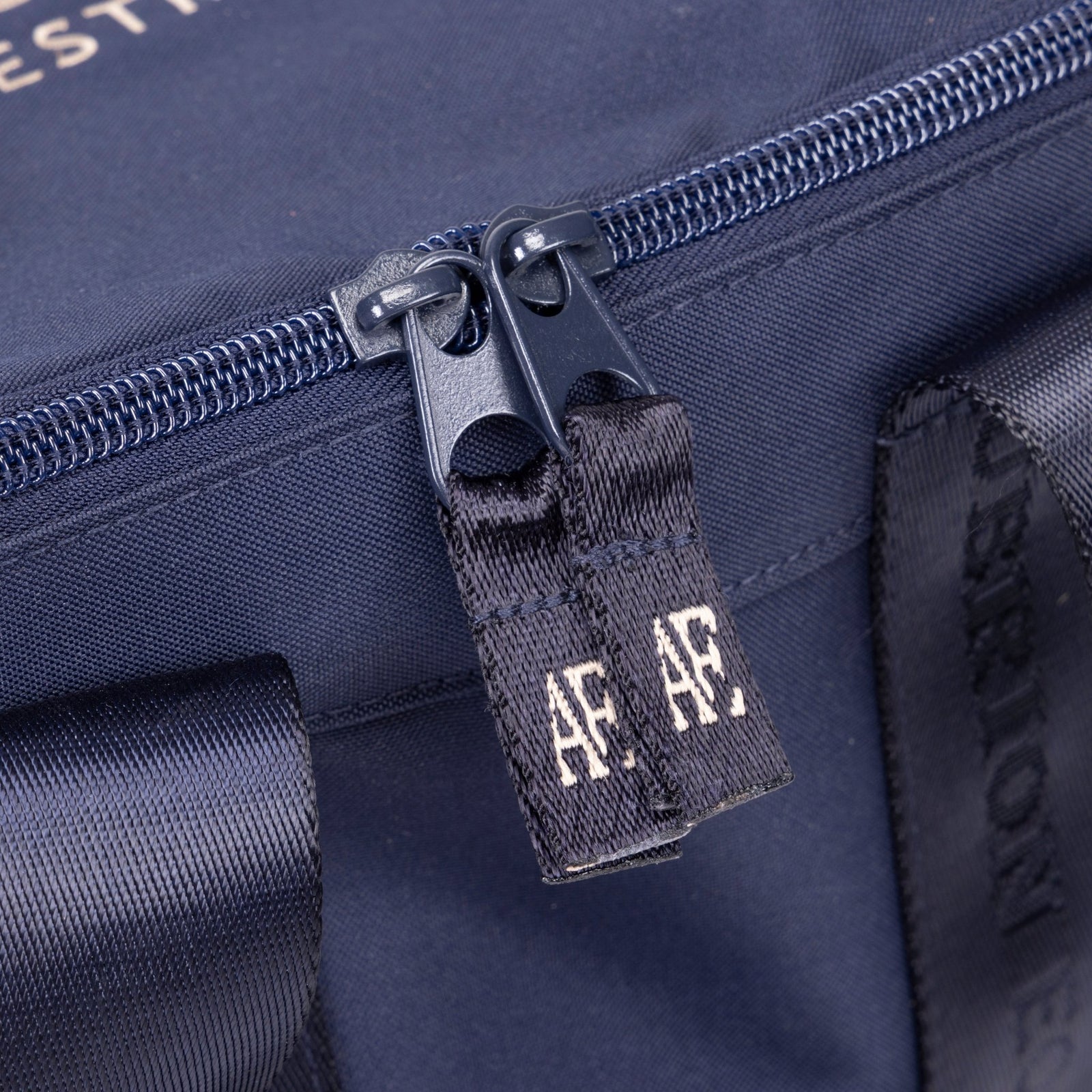 Aubrion Equestrian Large Grooming Kit Bag - Nags Essentials