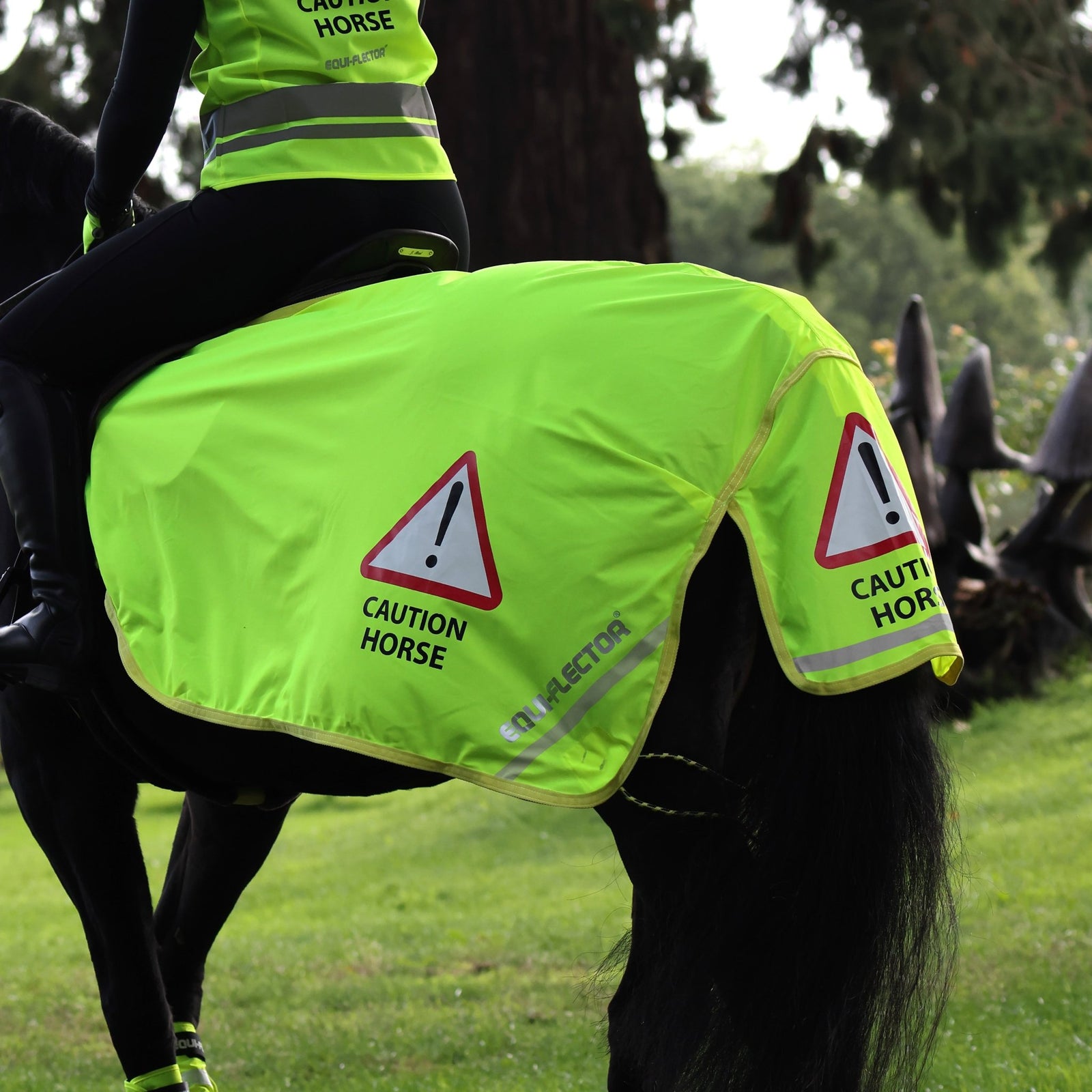 EQUI - FLECTOR Reflective Mesh Exercise Sheet - Nags Essentials