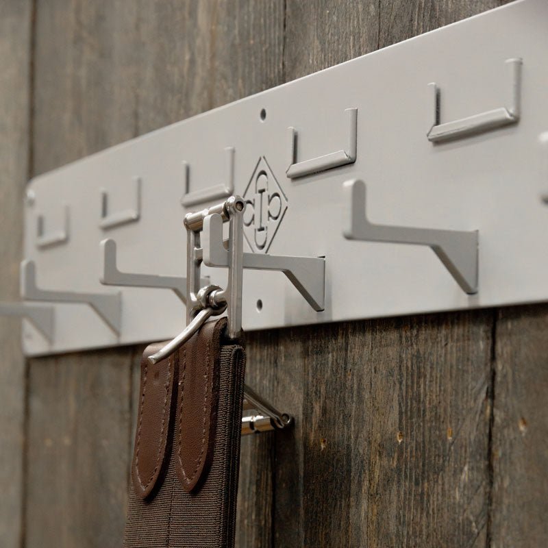 Grooming Deluxe Bridle Hanger 6 Hooks and Name Tags - Nags Essentials