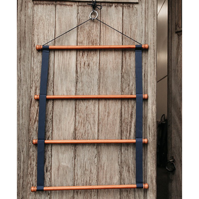 Grooming Deluxe Wooden Saddle Pad Hanger - Nags Essentials
