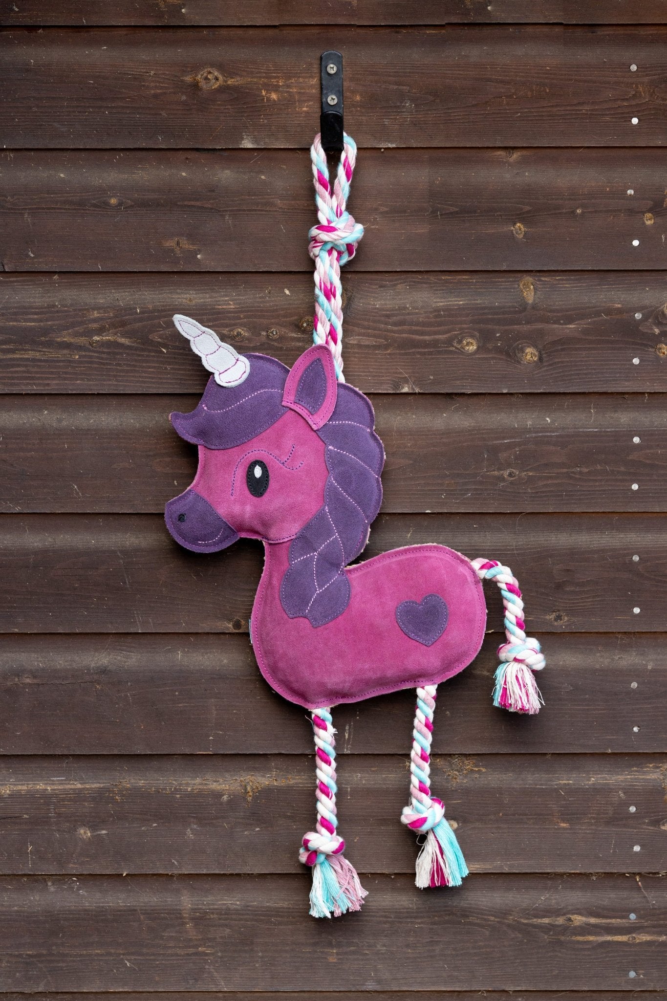 Hy Equestrian Stable Toy - Nags Essentials
