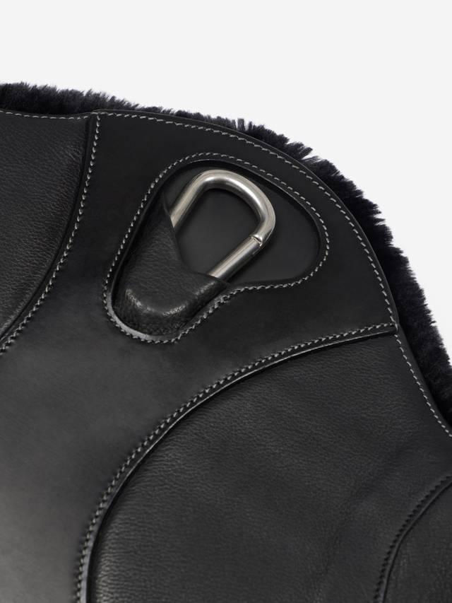 LeMieux Arika Simuwool Contoured Long Stud Girth