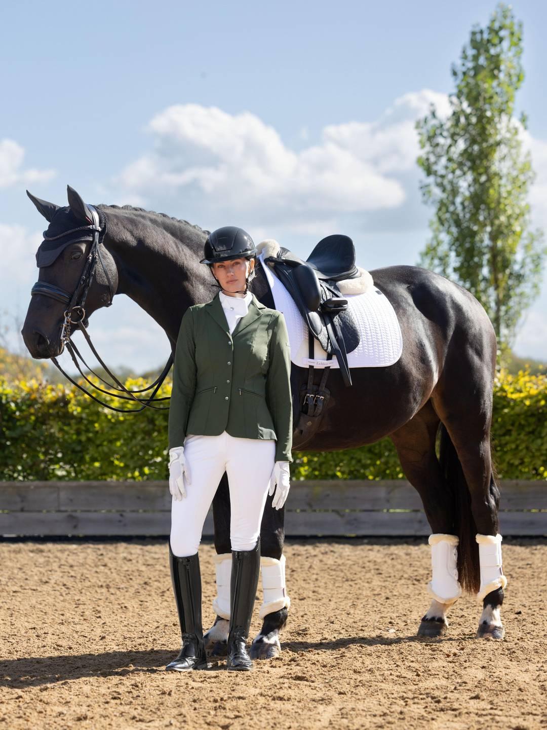 LeMieux Essence Dressage Square