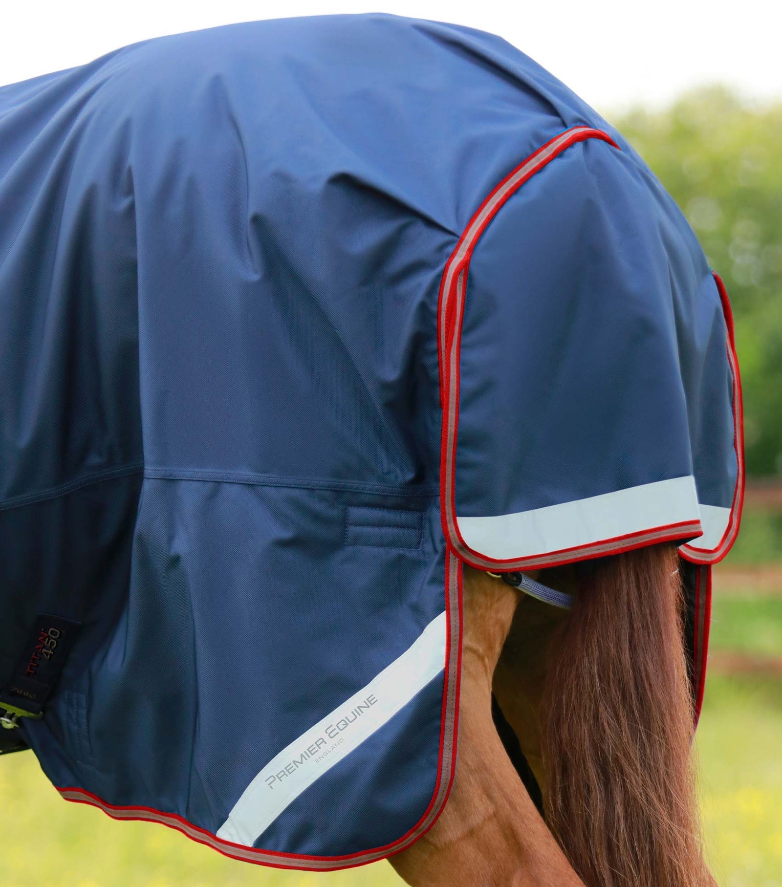 Premier Equine Titan 450g Turnout Rug with Snug-Fit Neck Cover - Nags Essentials