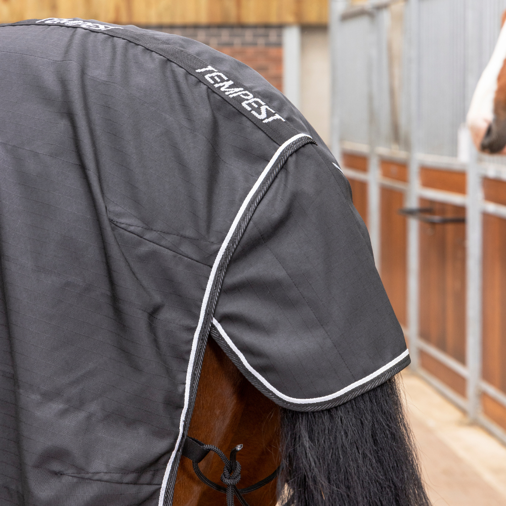 Tempest Lite Combo Stable Rug - Black