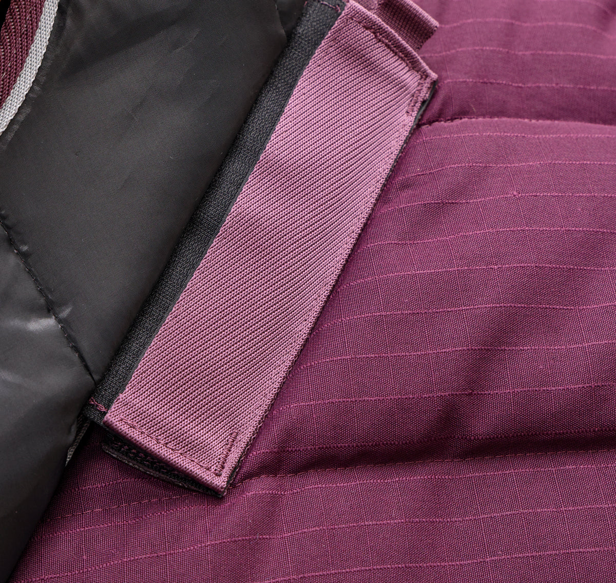 Tempest Original 300 Stable Rug & Neck -Burgundy