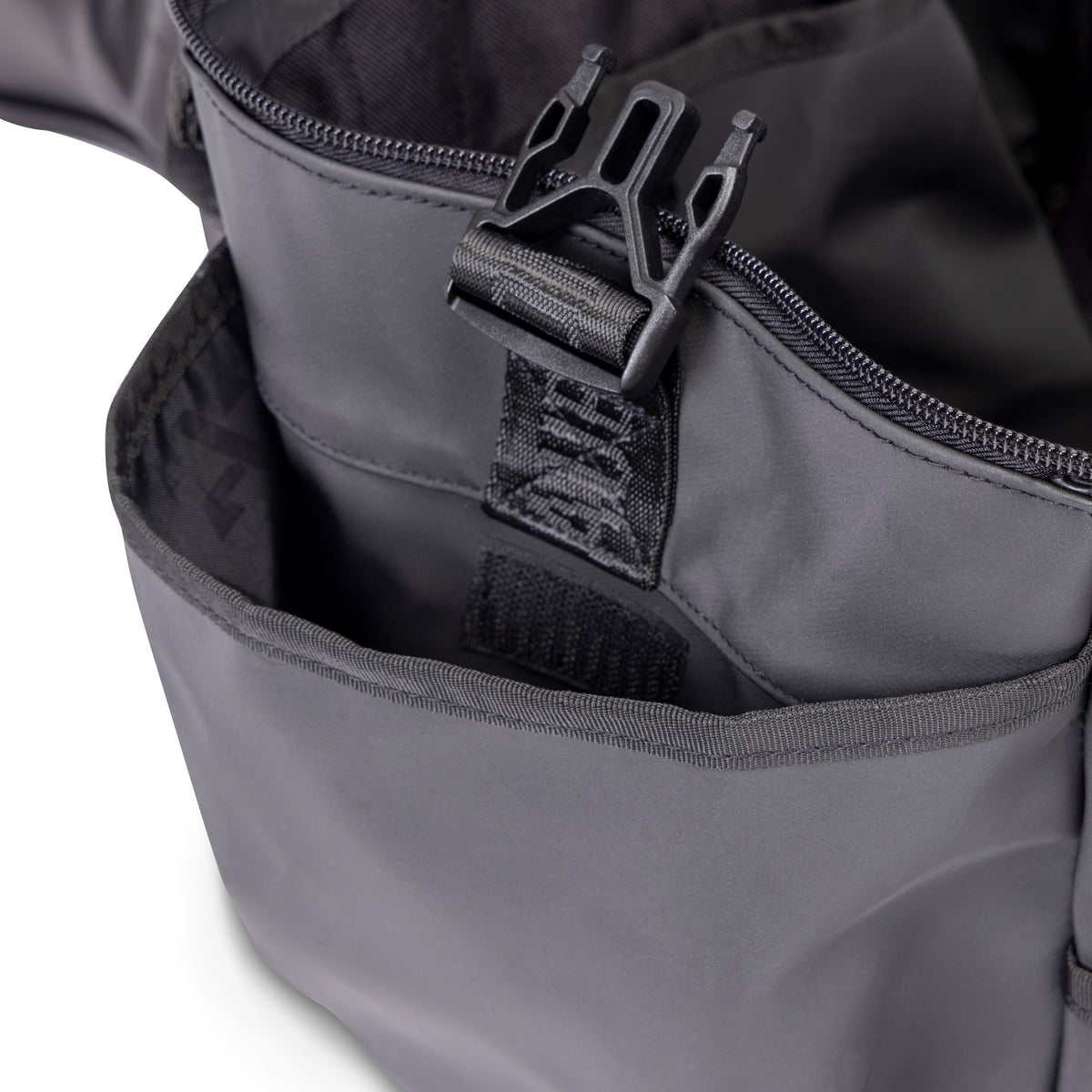 Aubrion React Large Grooming Kit Bag - Black