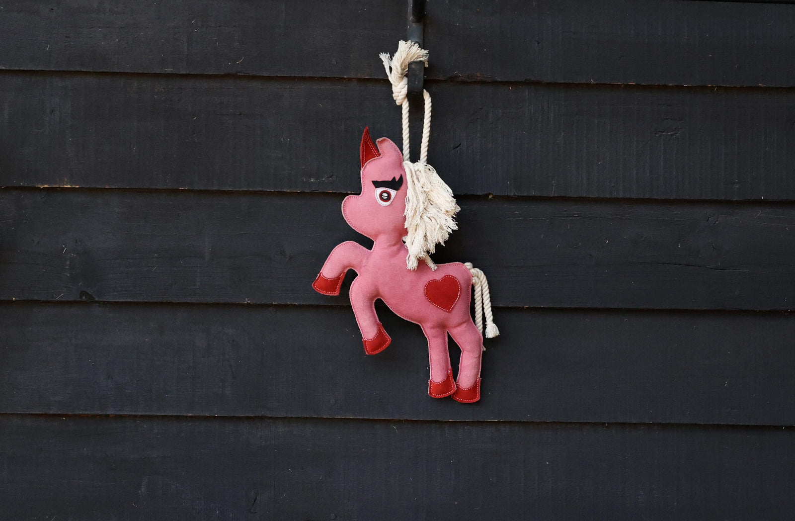 Hy Equestrian Stable Toy