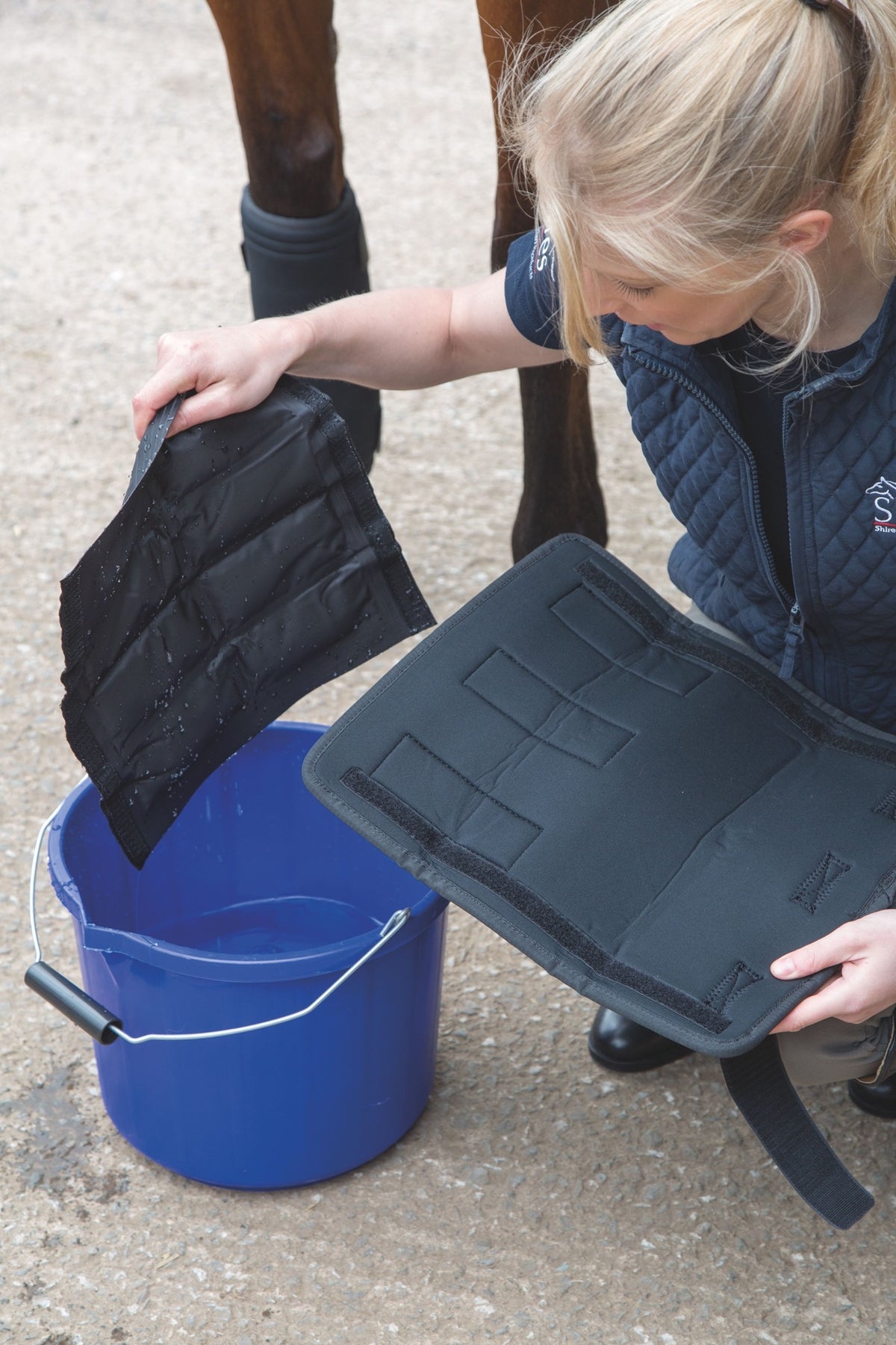 ARMA Hot/Cold Relief Boots