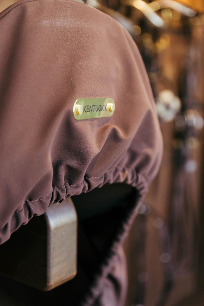 Kentucky Saddle Cover with Logo Plate