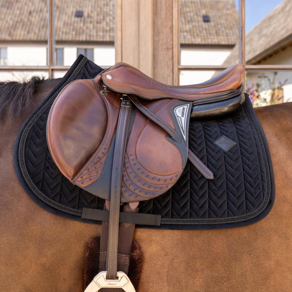 Kentucky Saddle Pad Velvet Mini Peals Jumping