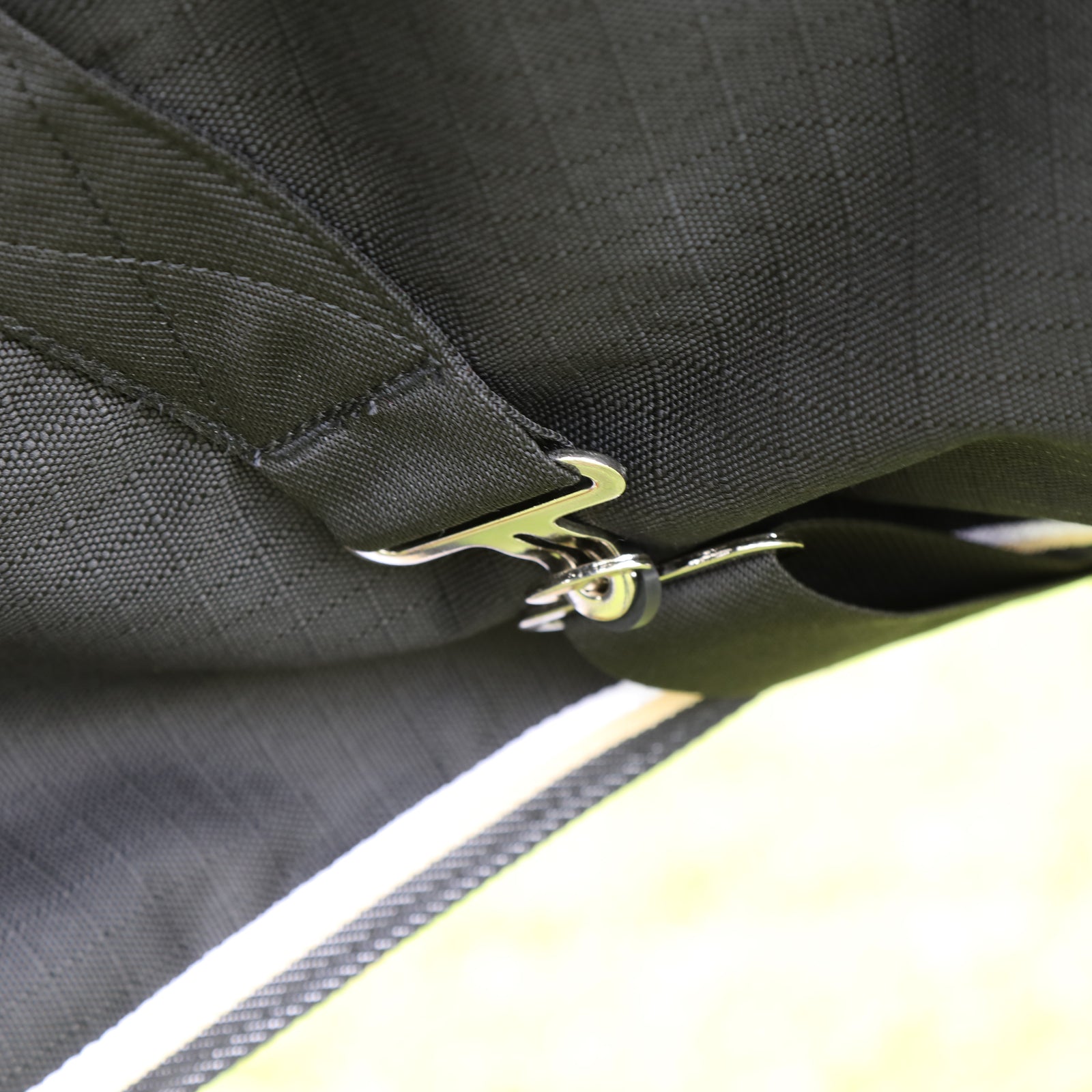 Highlander Plus 200g Turnout Rug - Black