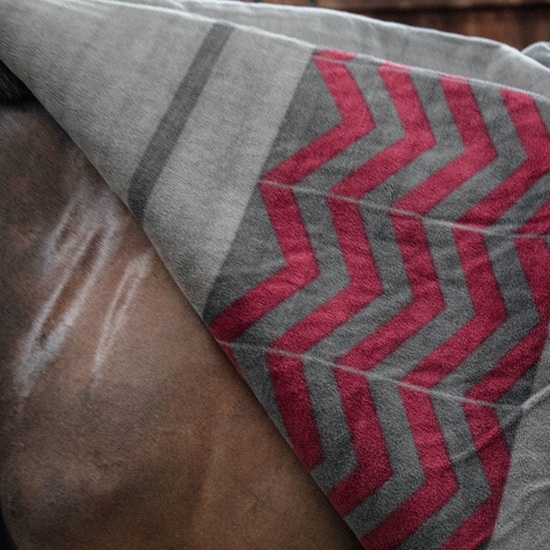 Kentucky Fleece Square Blanket Fishbone -Grey/Burgundy
