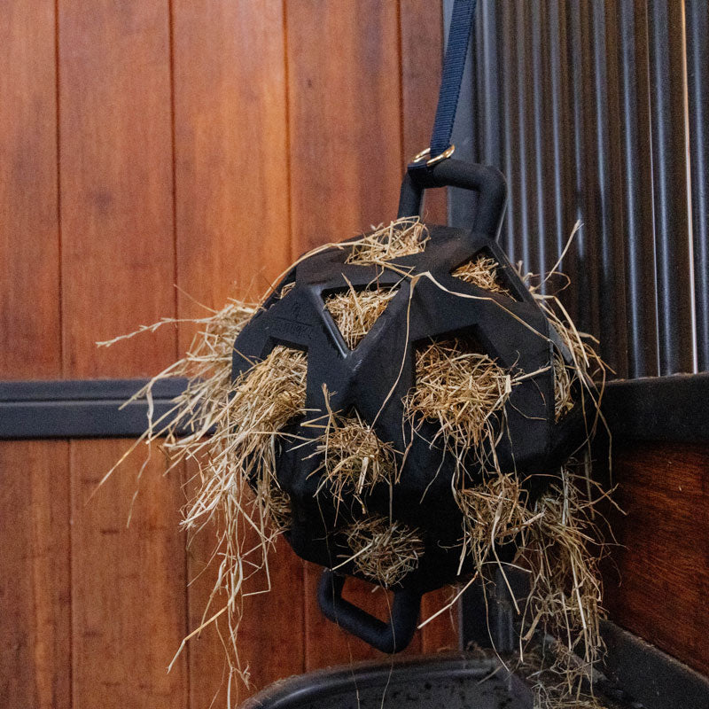 Kentucky Relax Horse Play Hay Ball