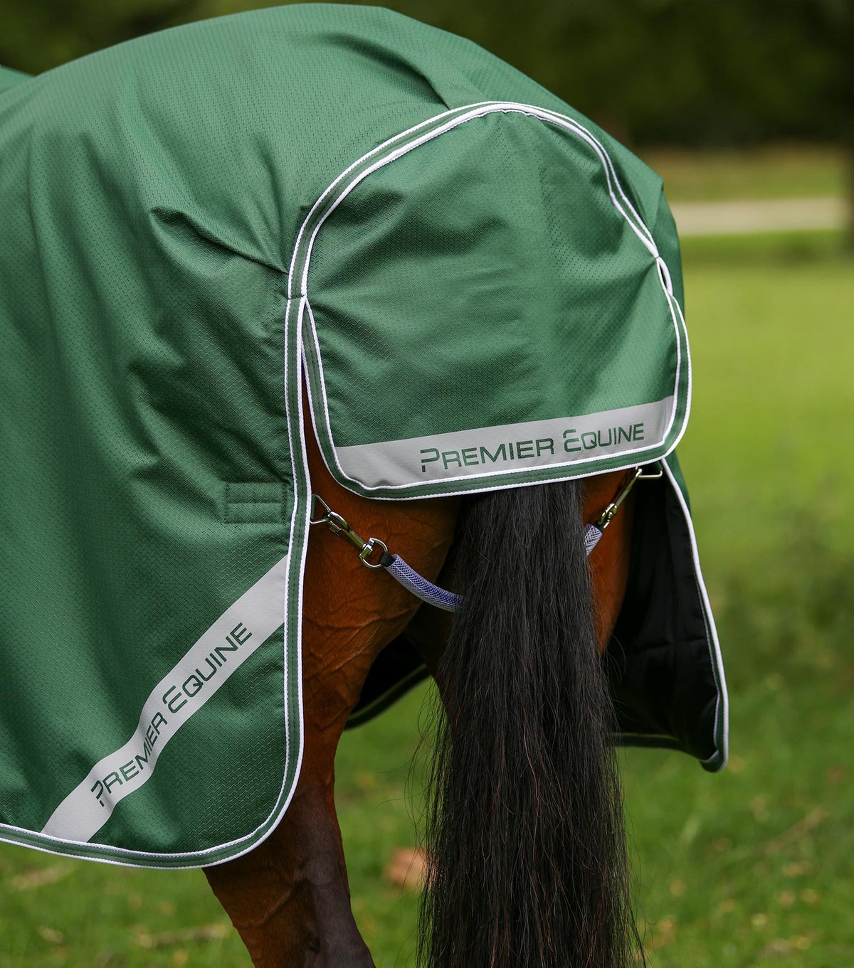 Premier Equine Stratus 600D Series 100g Turnout Rug with Classic Neck Cover