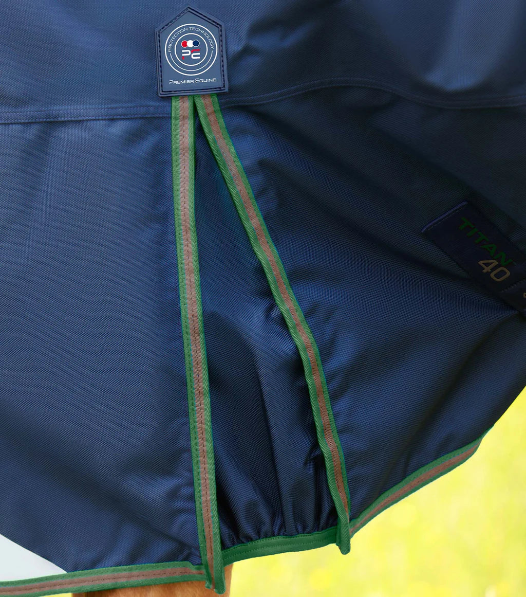 Premier Equine Titan 40g Turnout Rug with Snug-Fit Neck Cover - Navy