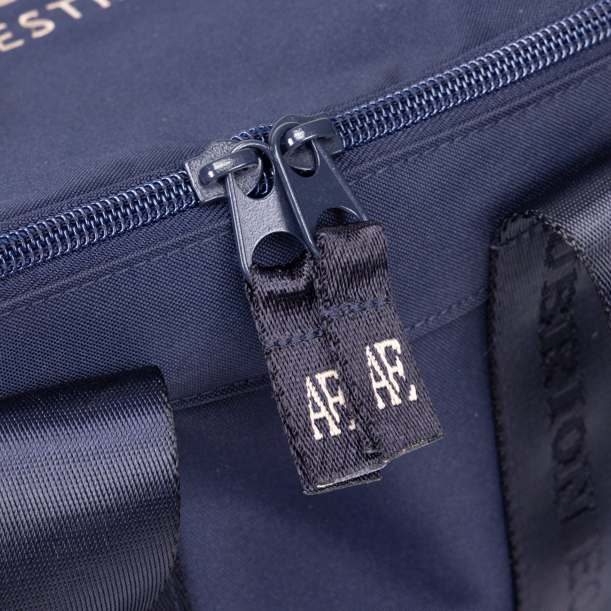 Aubrion Equestrian Large Grooming Kit Bag - Nags Essentials