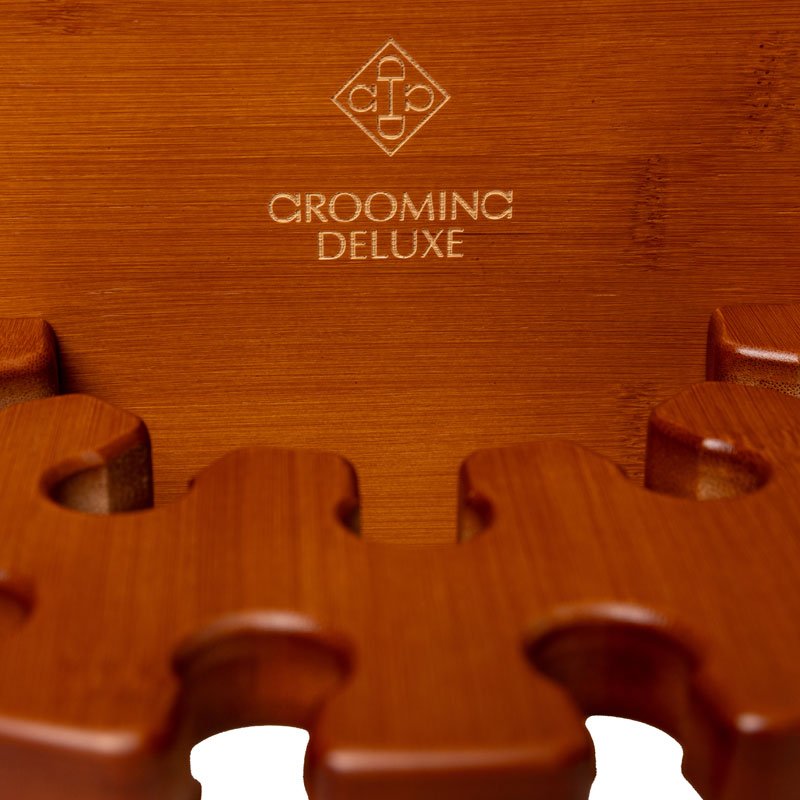 Grooming Deluxe Whip Holder Round - Nags Essentials