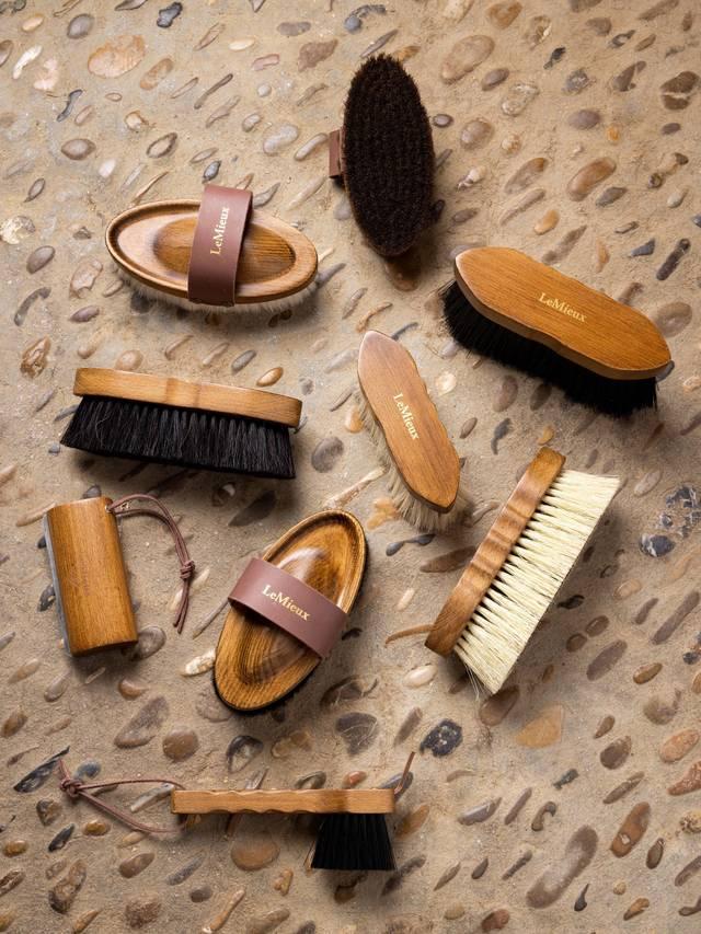 LeMieux Artisan Combi Body Brush - Brown