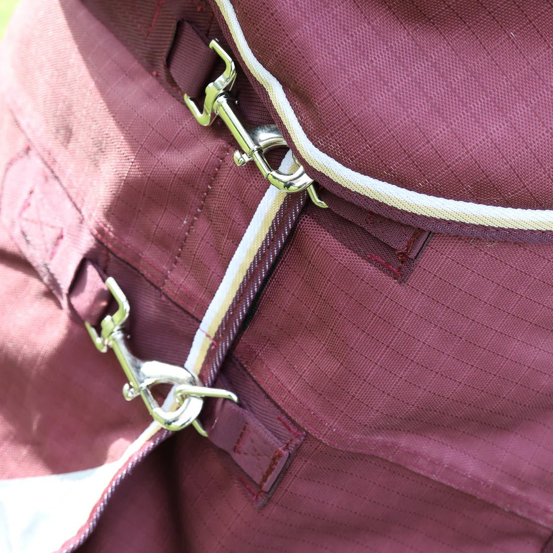 Highlander Plus 100g Turnout Rug - Maroon - Nags Essentials