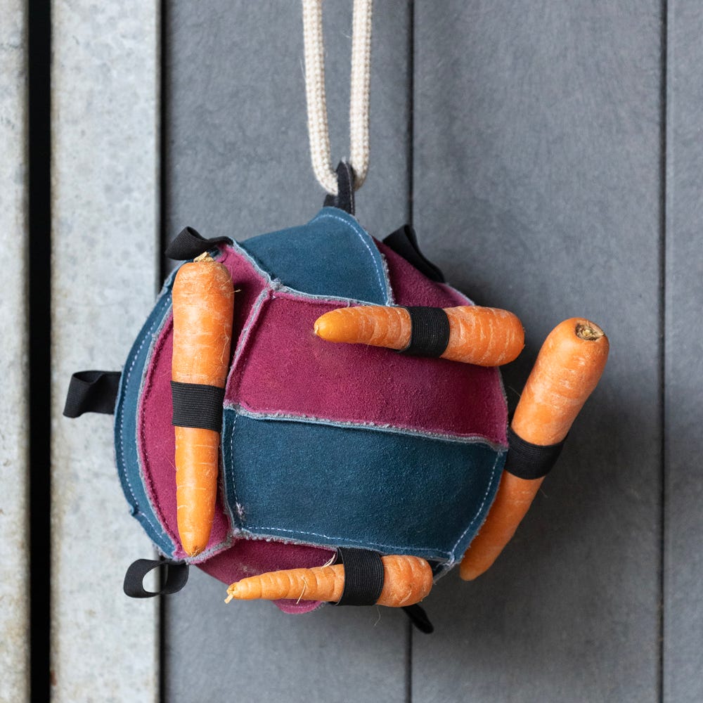 Hy Equestrian Stable Toy - Nags Essentials