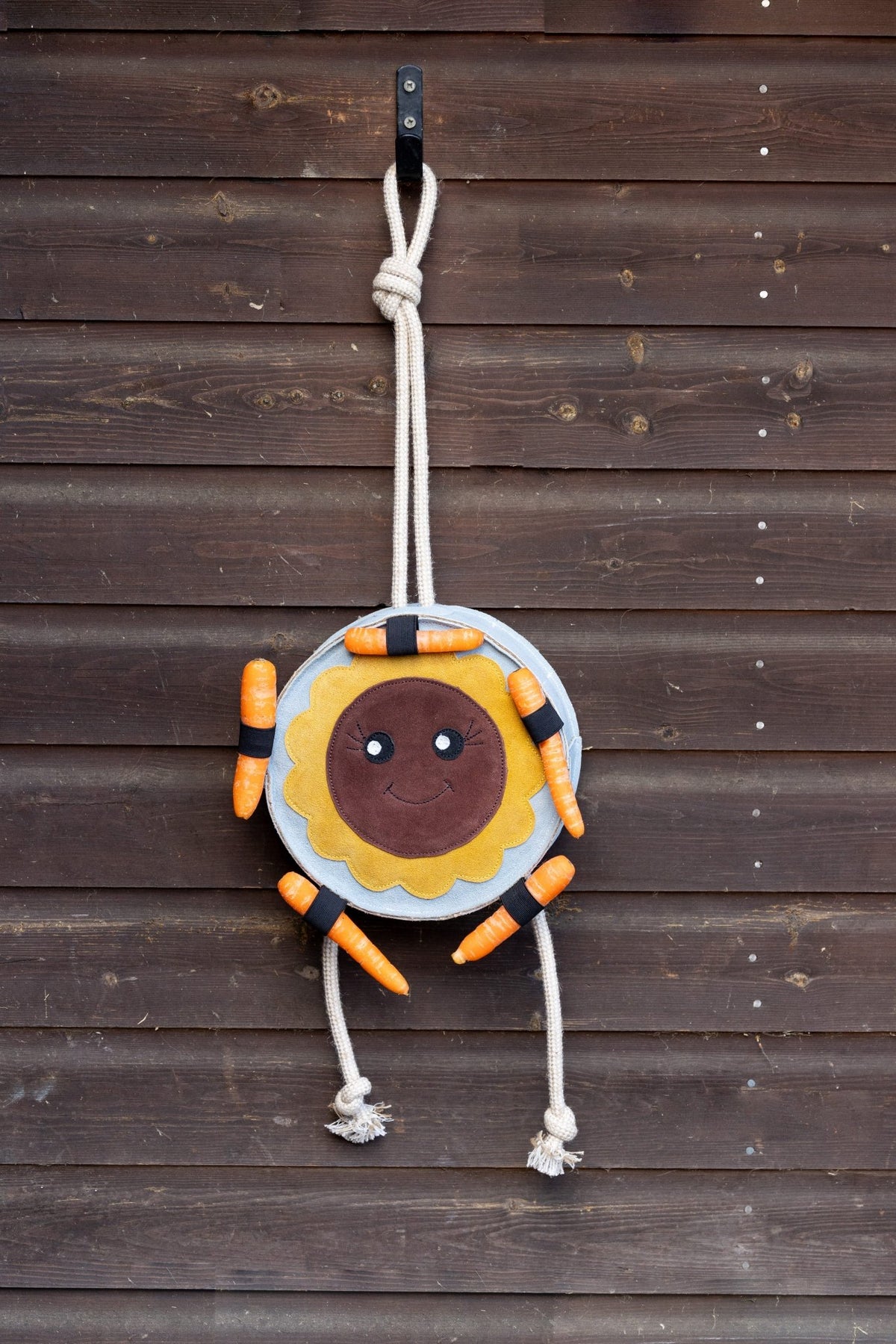 Hy Equestrian Stable Toy - Nags Essentials