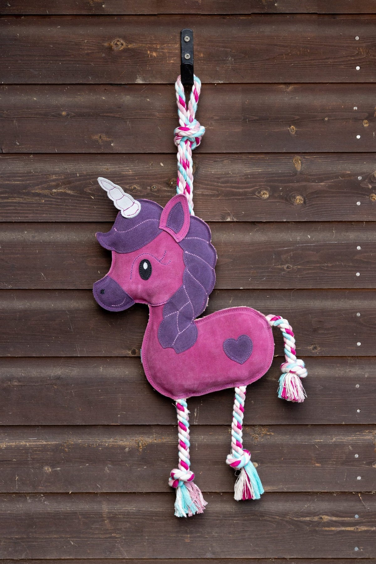 Hy Equestrian Stable Toy - Nags Essentials