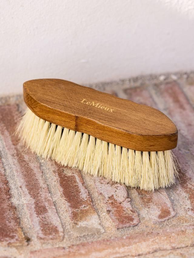 LeMieux Artisan Soft Finishing Brush - Brown