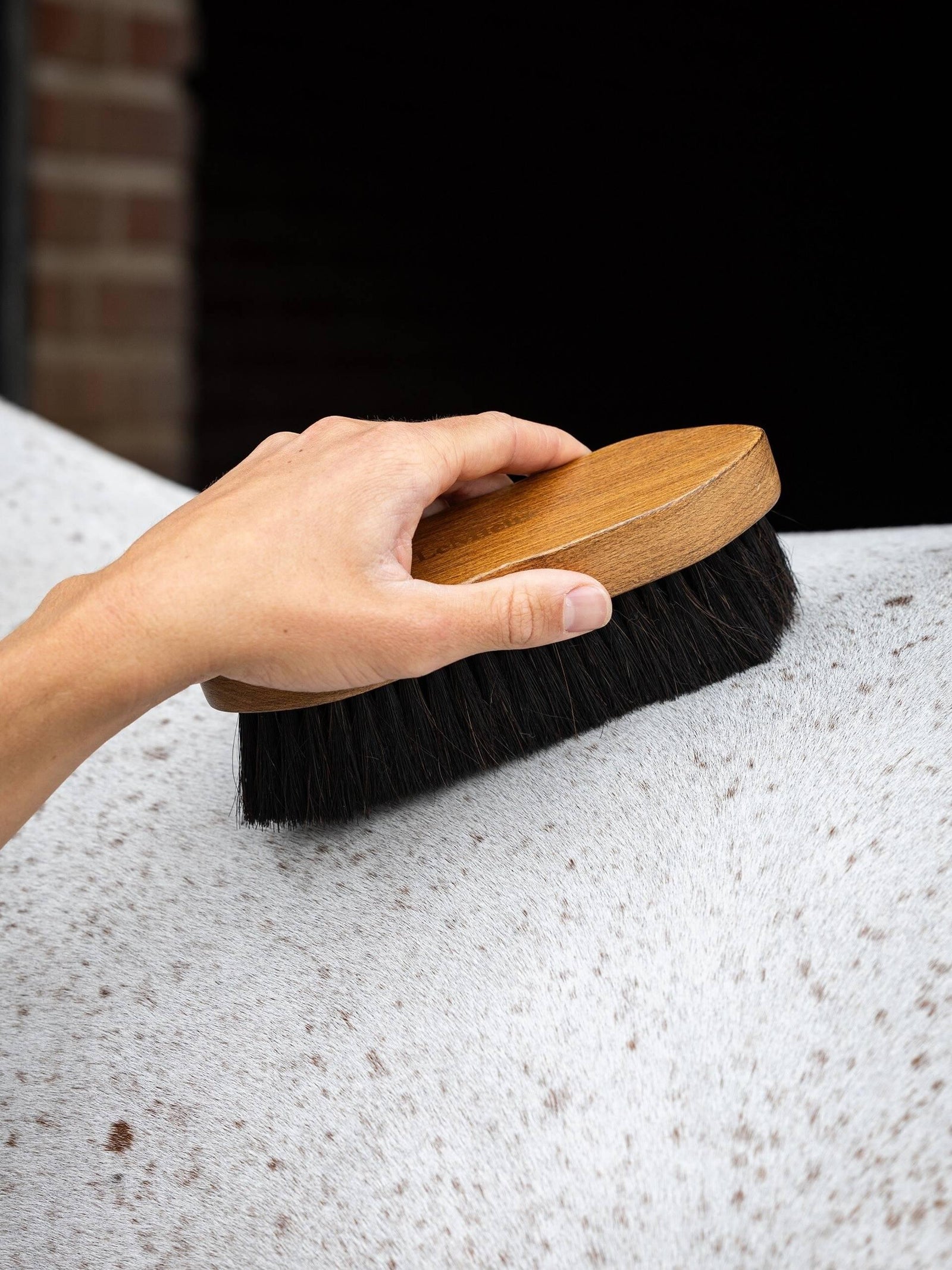 LeMieux Artisan Combi Body Brush - Brown