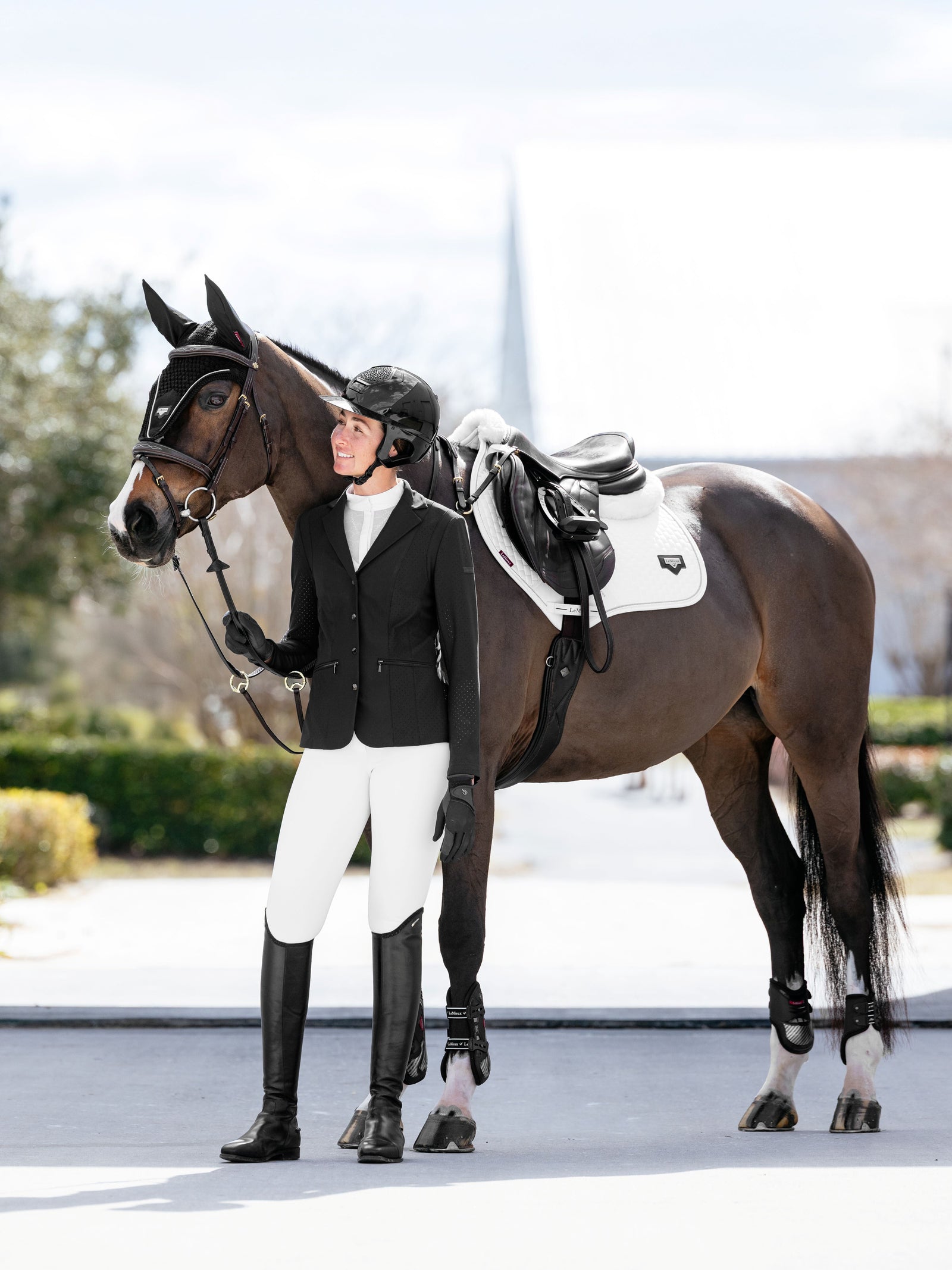 LeMieux Puissance Suede Close Contact Pad