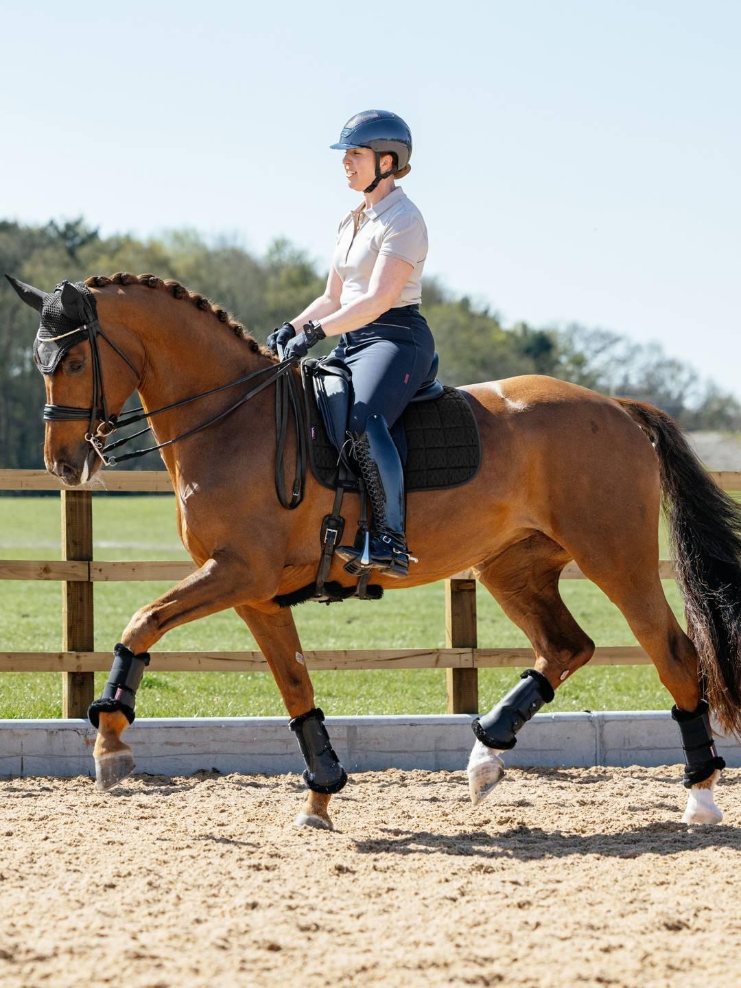 3D Mesh Self-Cool Dressage Square