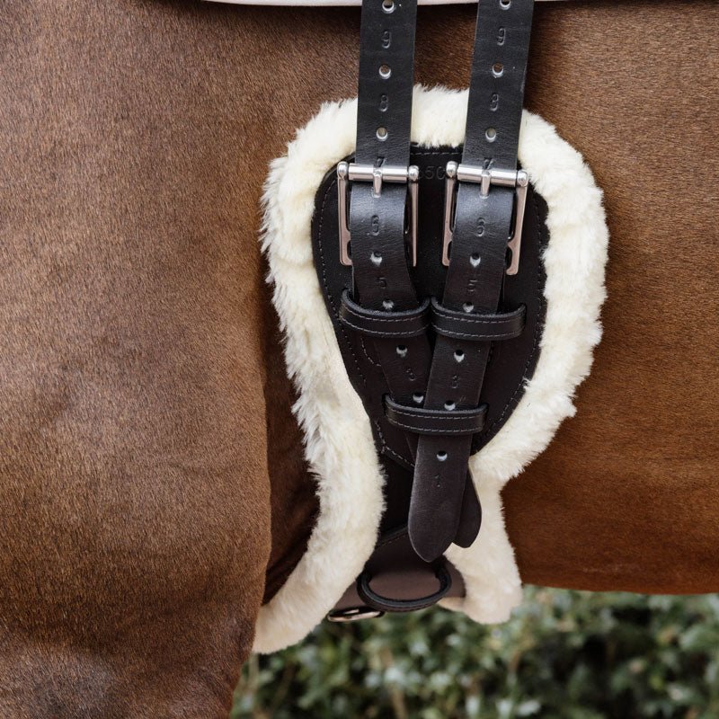 Kentucky Horsewear Sheepskin Anatomic Short Girth - Nags Essentials