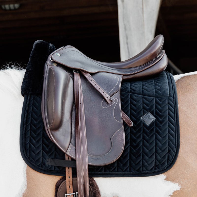 Kentucky Skin Friendly Dressage Velvet Saddle Pad - Nags Essentials