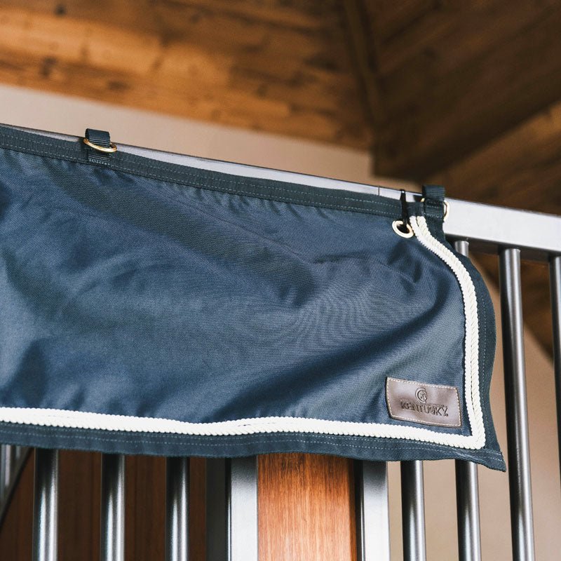 Kentucky Stable Curtain Classic with pockets - Nags Essentials