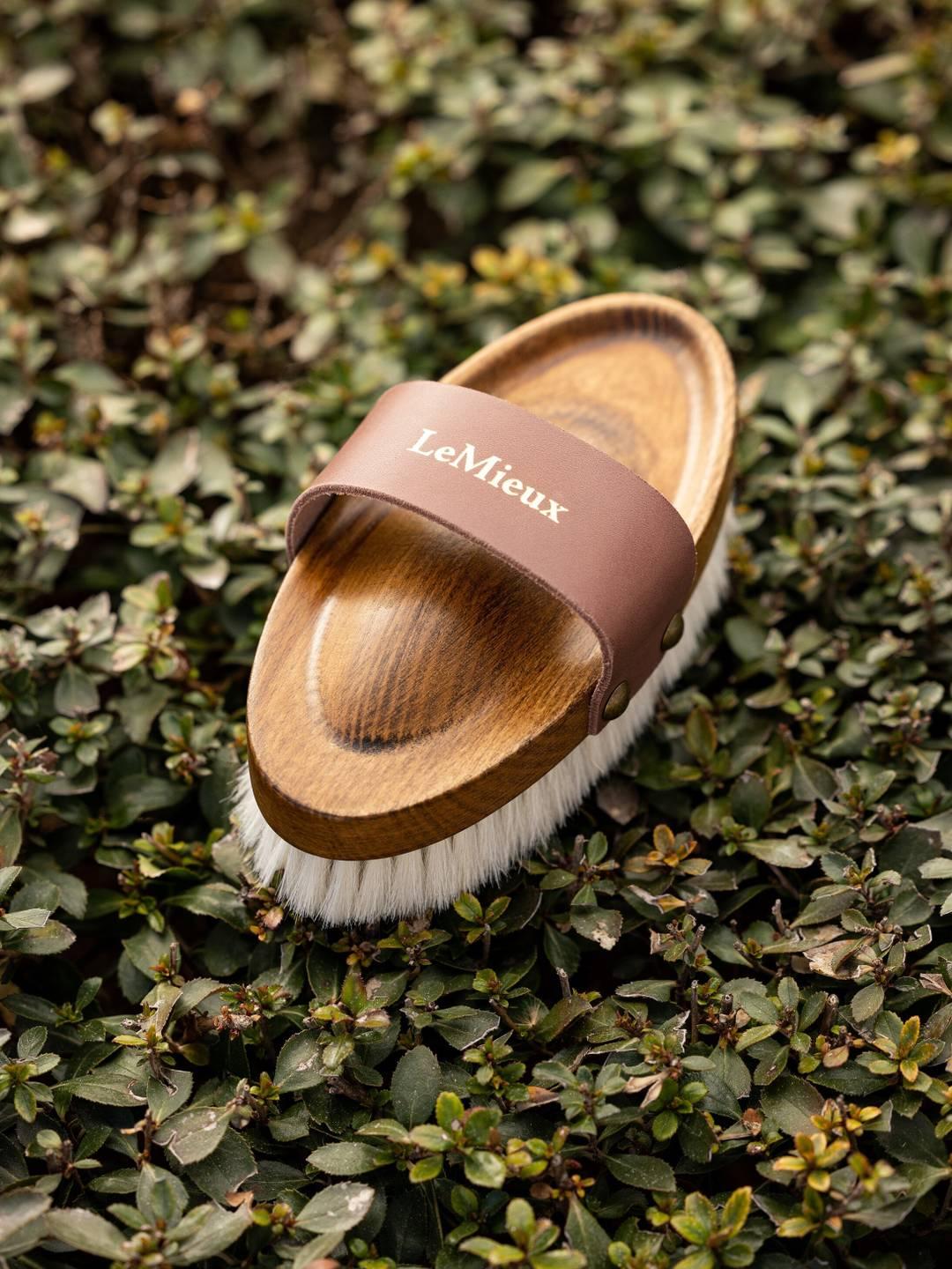 LeMieux Artisan Soft Goats Hair Body Brush -Brown - Nags Essentials