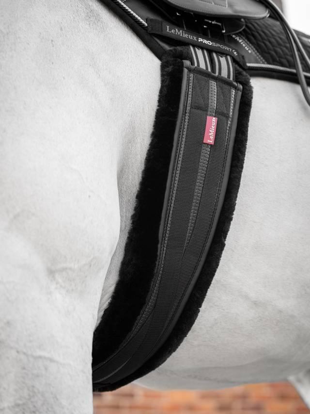 LeMieux Fleece Lined Anatomic Girth - Nags Essentials