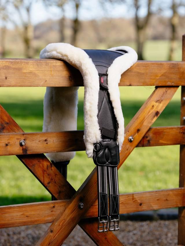 LeMieux Merino+ Anatomic Long Stud Girth Cover - Nags Essentials