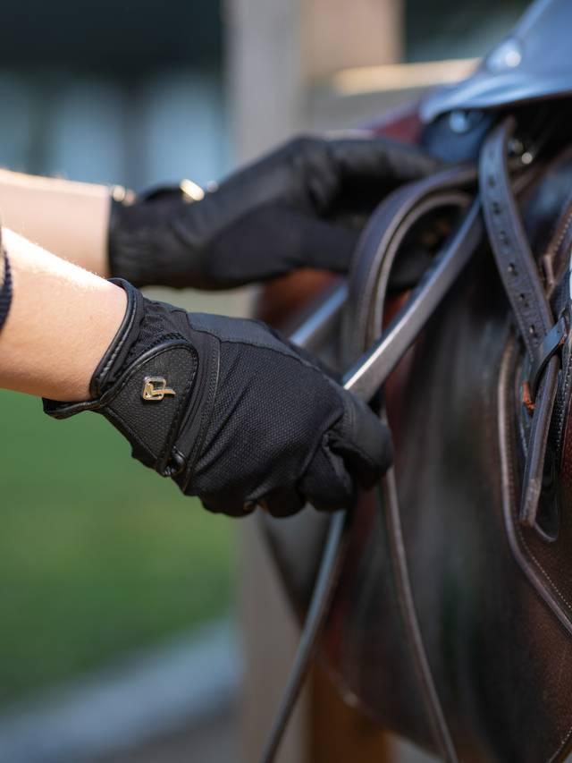 LeMieux Pro Mesh Gloves - Nags Essentials
