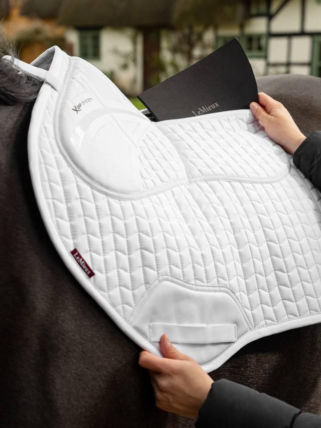 LeMieux ProSorb Plain 2 Pocket Close Contact Square - Nags Essentials