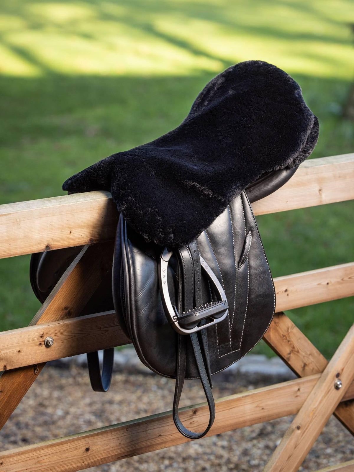 LeMieux Simuwool Seat Saver - Nags Essentials