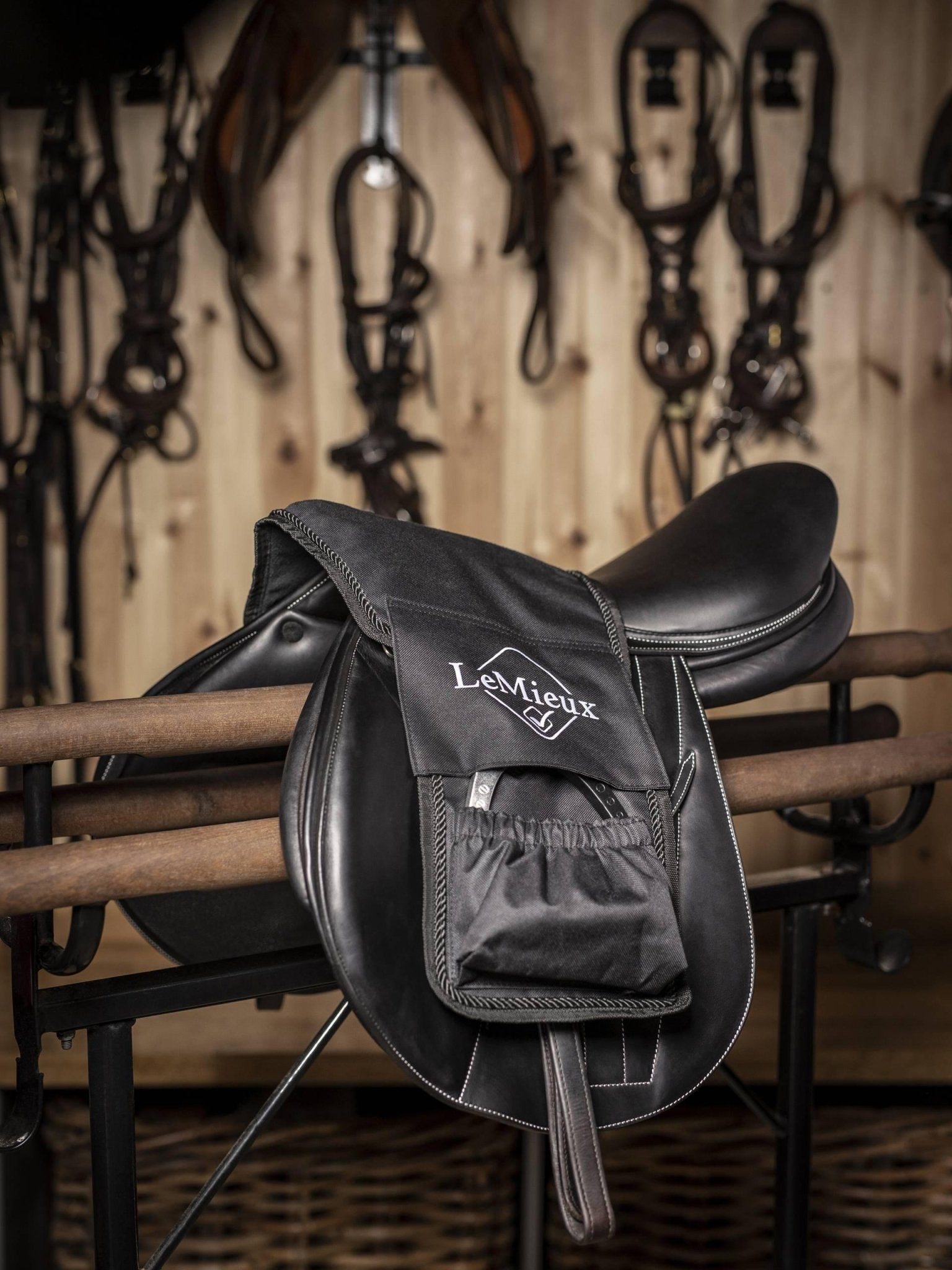 LeMieux Vector Stirrup Cover - Black - Nags Essentials