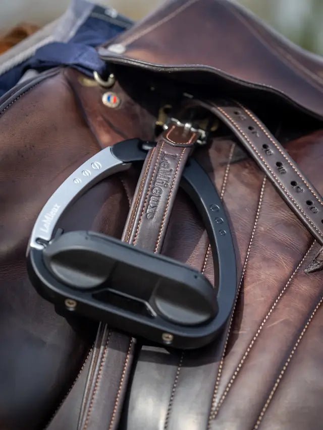 LeMieux Vector Stirrup Leathers - Nags Essentials