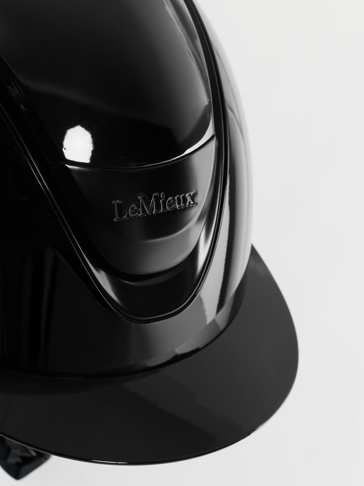 LeMieux Verv Competition Helmet Gloss - Nags Essentials