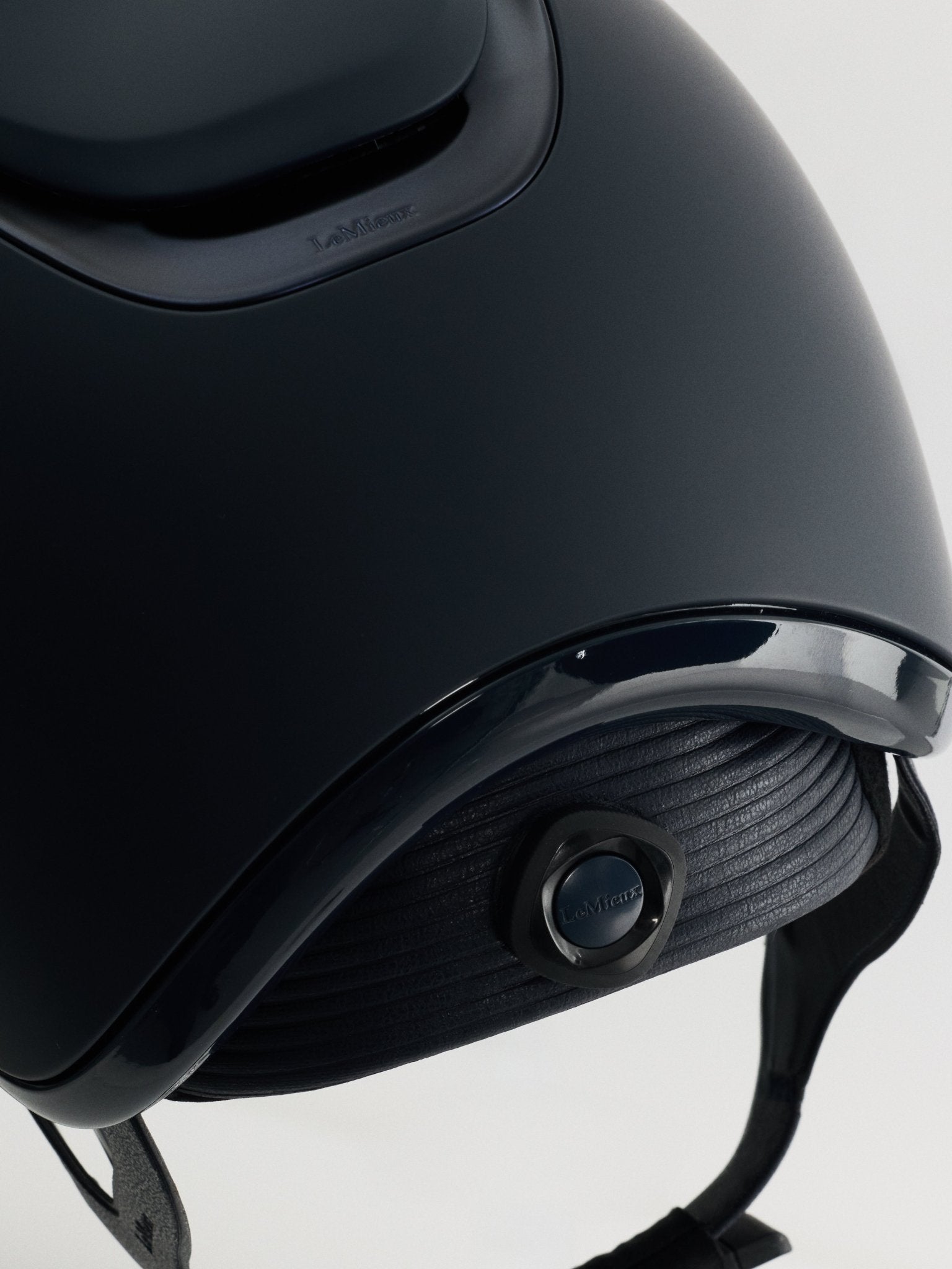 LeMieux Verv Competition Helmet Matte - Nags Essentials