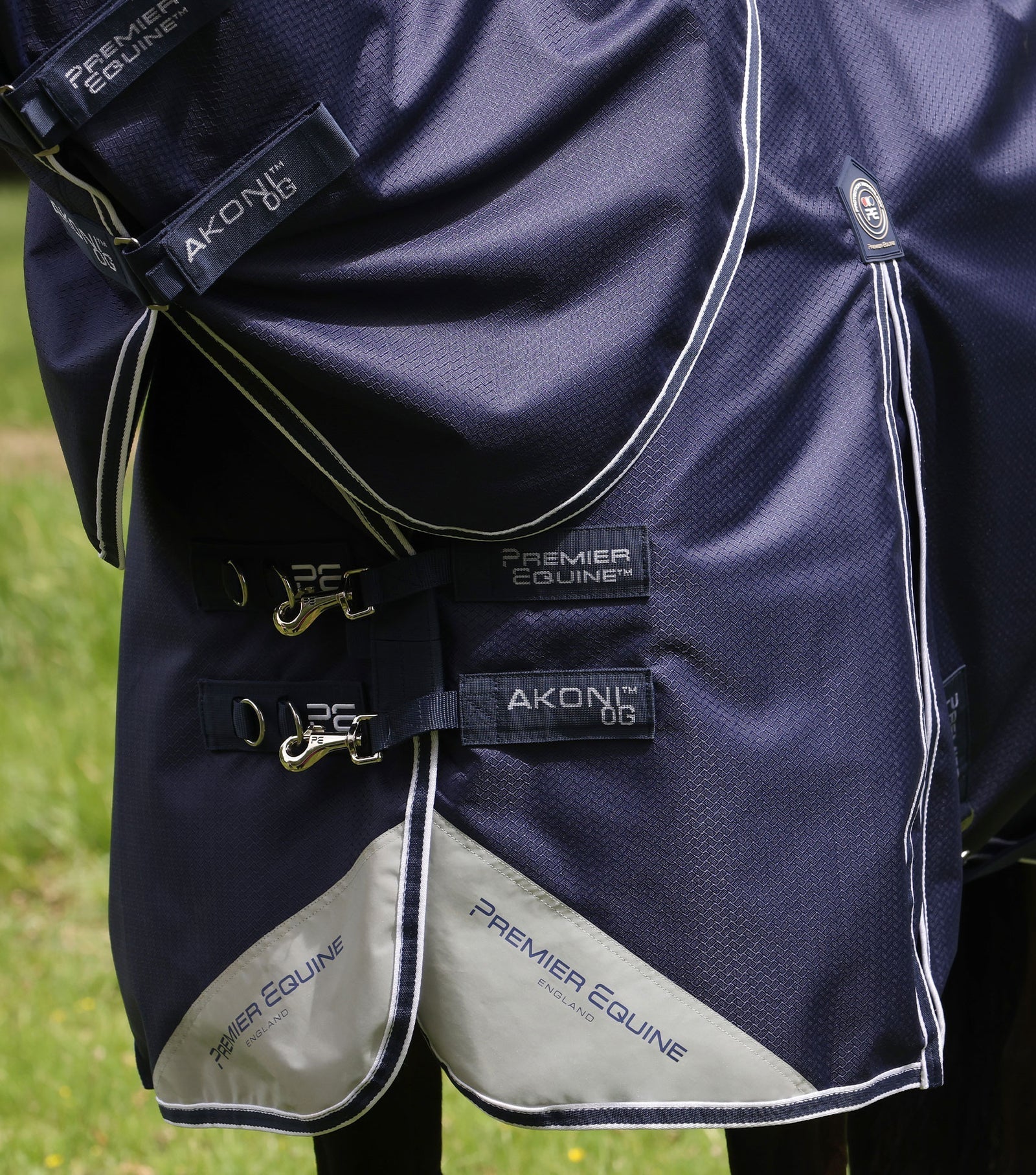 Premier Equine Akoni 0g Turnout Rug with Classic Neck Cover - Nags Essentials